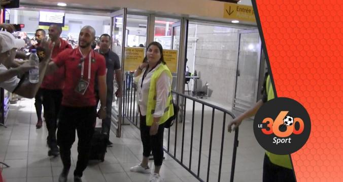 غلاف فيديو - لحظة وصول الأسود إلى مطار أبيدجان