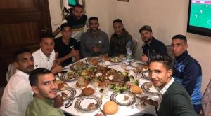 بالصور. حدراف يقيم حفل عشاء على شرف لاعبي الدفاع الجديدي 