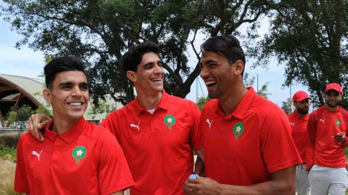 بونو والتكناوتي و بن شرقي على هامش تجمع سابق لـ"الأسود"