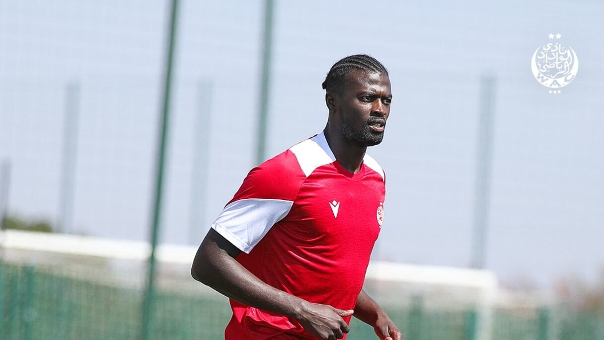 أول حصة تدريبية لمباي نيانغ مع الوداد الرياضي