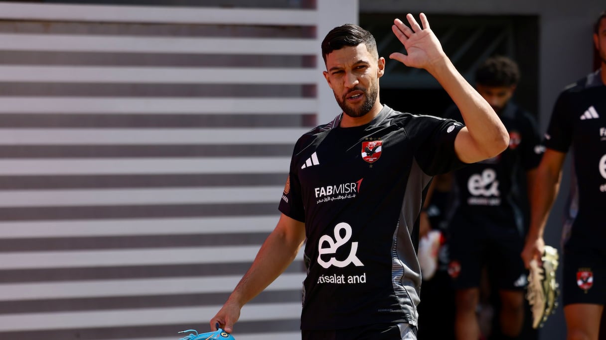 يحيى عطية الله بقميص الأهلي