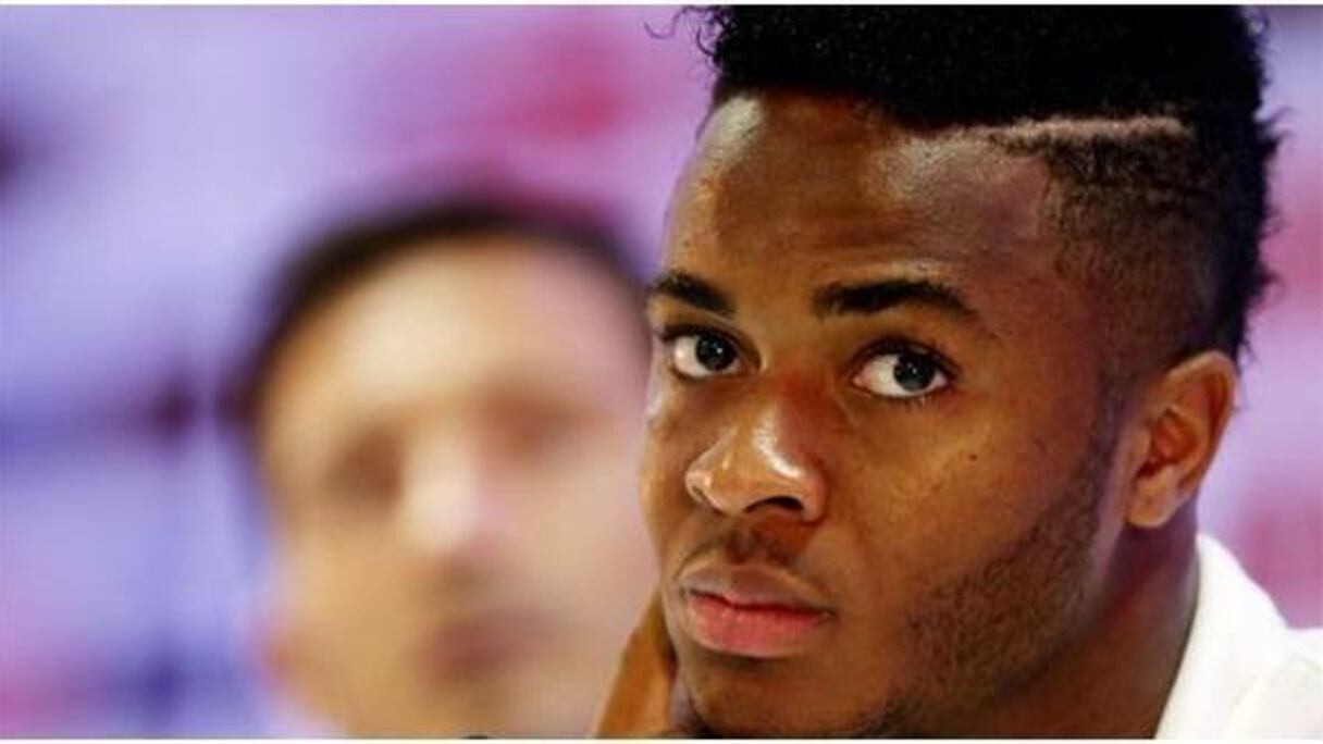 كشفت تقارير إنجليزية أن نجم مانشتر سيتي رحيم ستيرلينغ قرر في زيارته الأخيرة لمراكش اقتناء شقة بالمدينة الحمراء بعدما أعجب بالأجواء والمناخ.