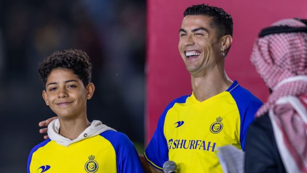 كريستيانو رونالدو وابنه جونيور