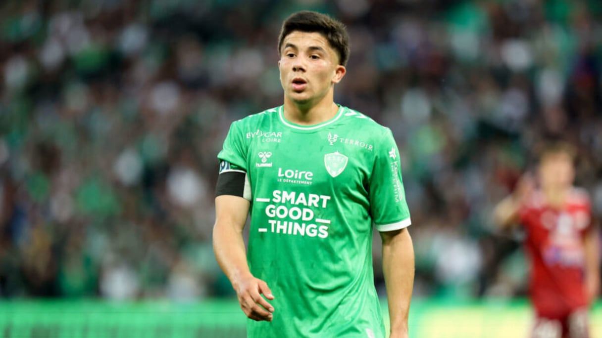 Bouchouari arborant le maillot de Sainté.