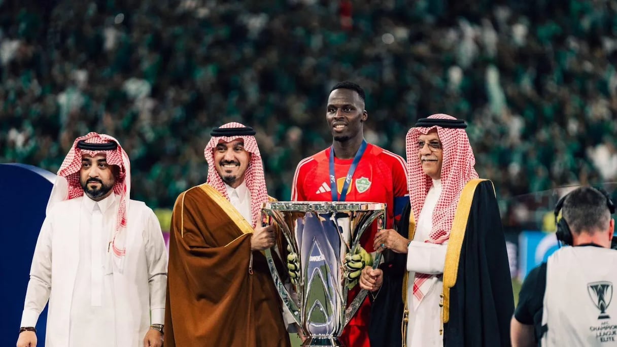 لحظة تتويج الأهلي السعودي باللقب القاري للعام الثاني على التوالي (الاتحاد السعودي لكرة القدم)