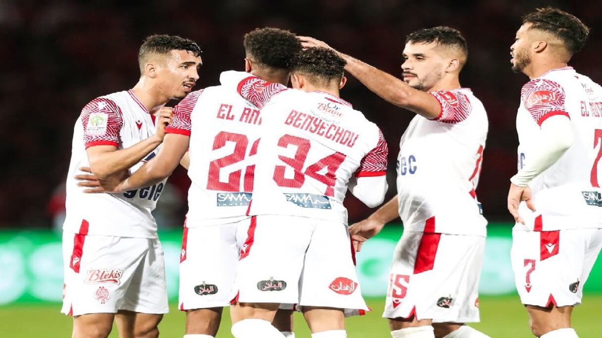 لاعبو فريق الوداد الرياضي لكرة القدم