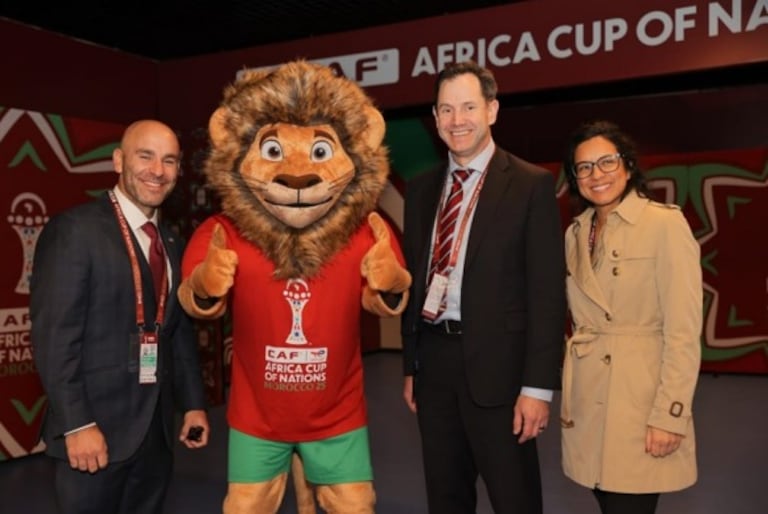 Les membres de la délégation du FBI en visite au stade Moulay El Hassan à Rabat.