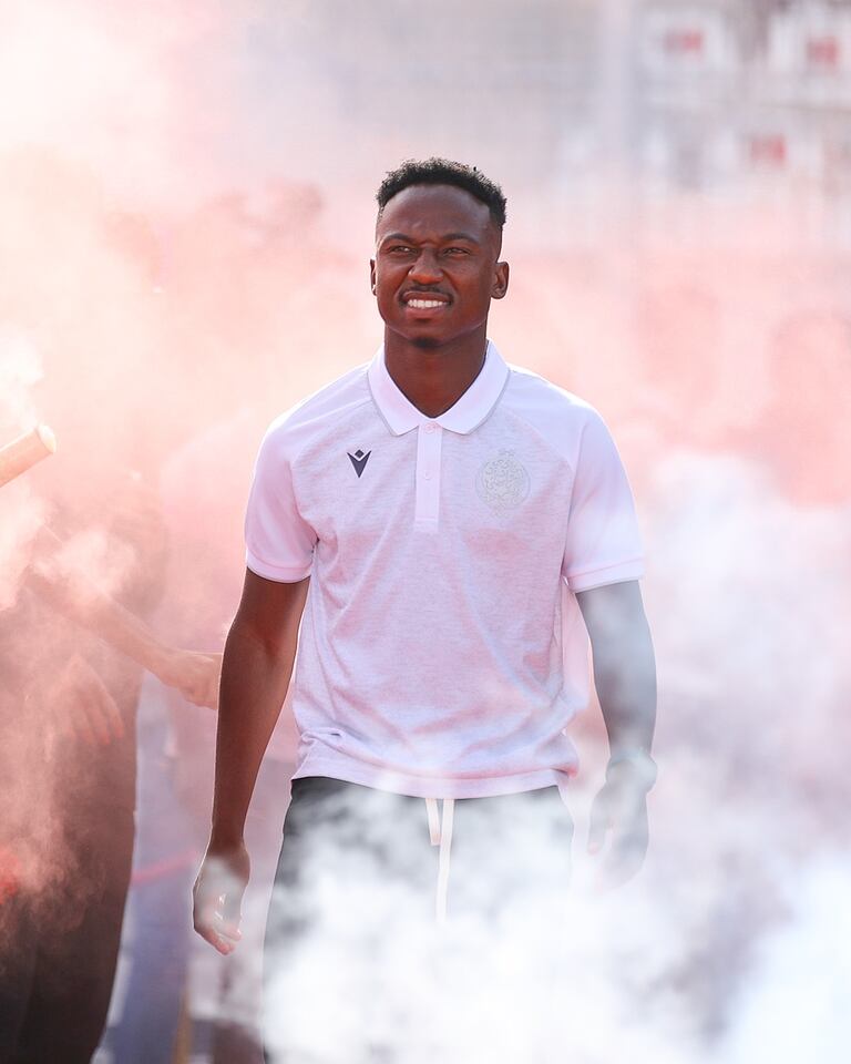 كاسيوس مايلولا بقميص الوداد الرياضي