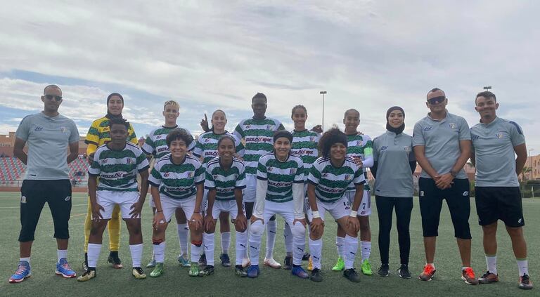 فريق الرجاء الرياضي النسوي أمام الدفاع المراكشي