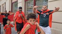 cover: Les supporters marocains enthousiastes avant le duel avec l’Ukraine
