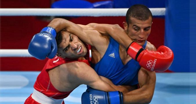 أولمبياد طوكيو.. إقصاء الملاكم المغربي حموت من الدور الأول