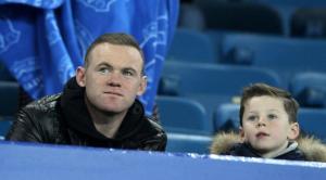 واين روني فخور بتعاقد ابنه كاي مع مانشستر يونايتد